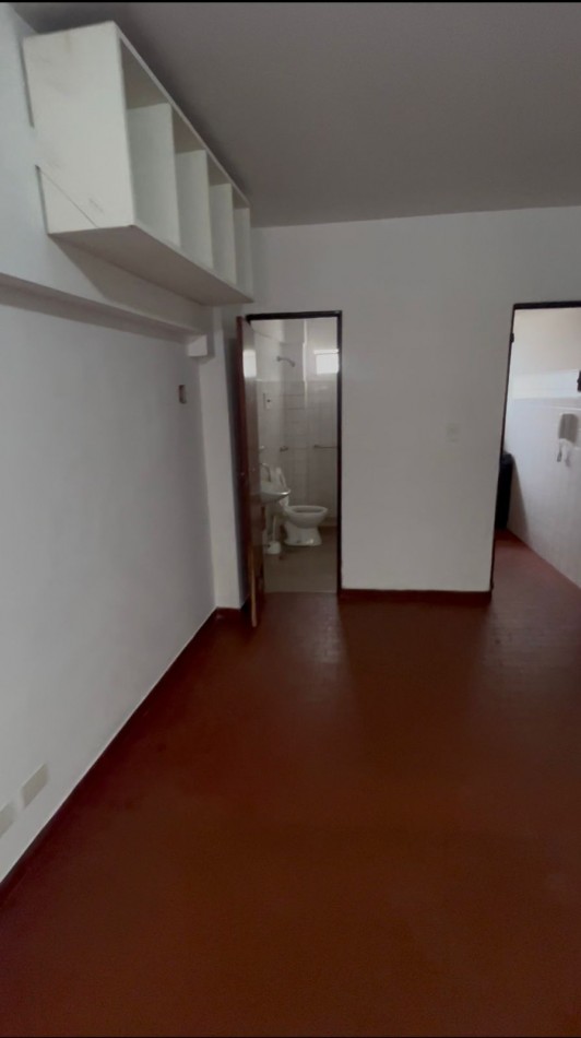 Se alquila Monoambiente SIN EXPENSAS amplio con seguro de caucion 