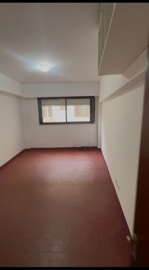 Se alquila Monoambiente SIN EXPENSAS amplio con seguro de caucion 