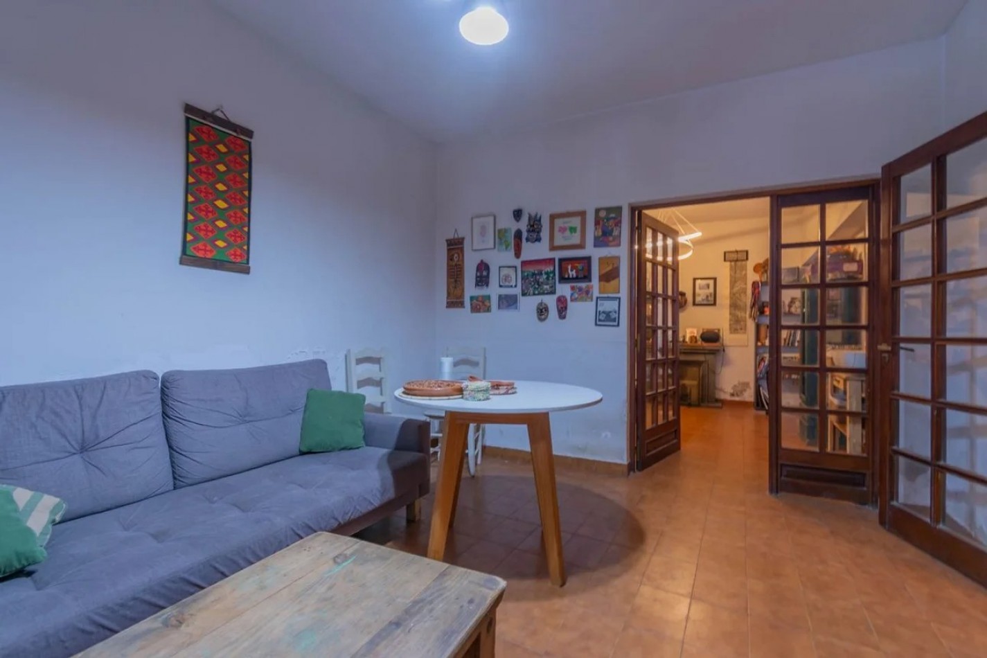 VENTA DE CASA 7 AMBIENTES CON TERRAZA A MEJORAR 