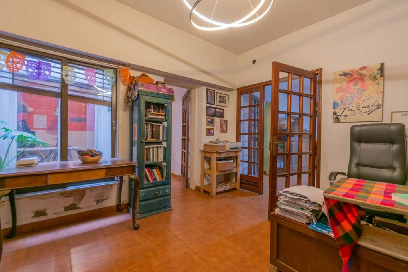 VENTA DE CASA 7 AMBIENTES CON TERRAZA A MEJORAR 