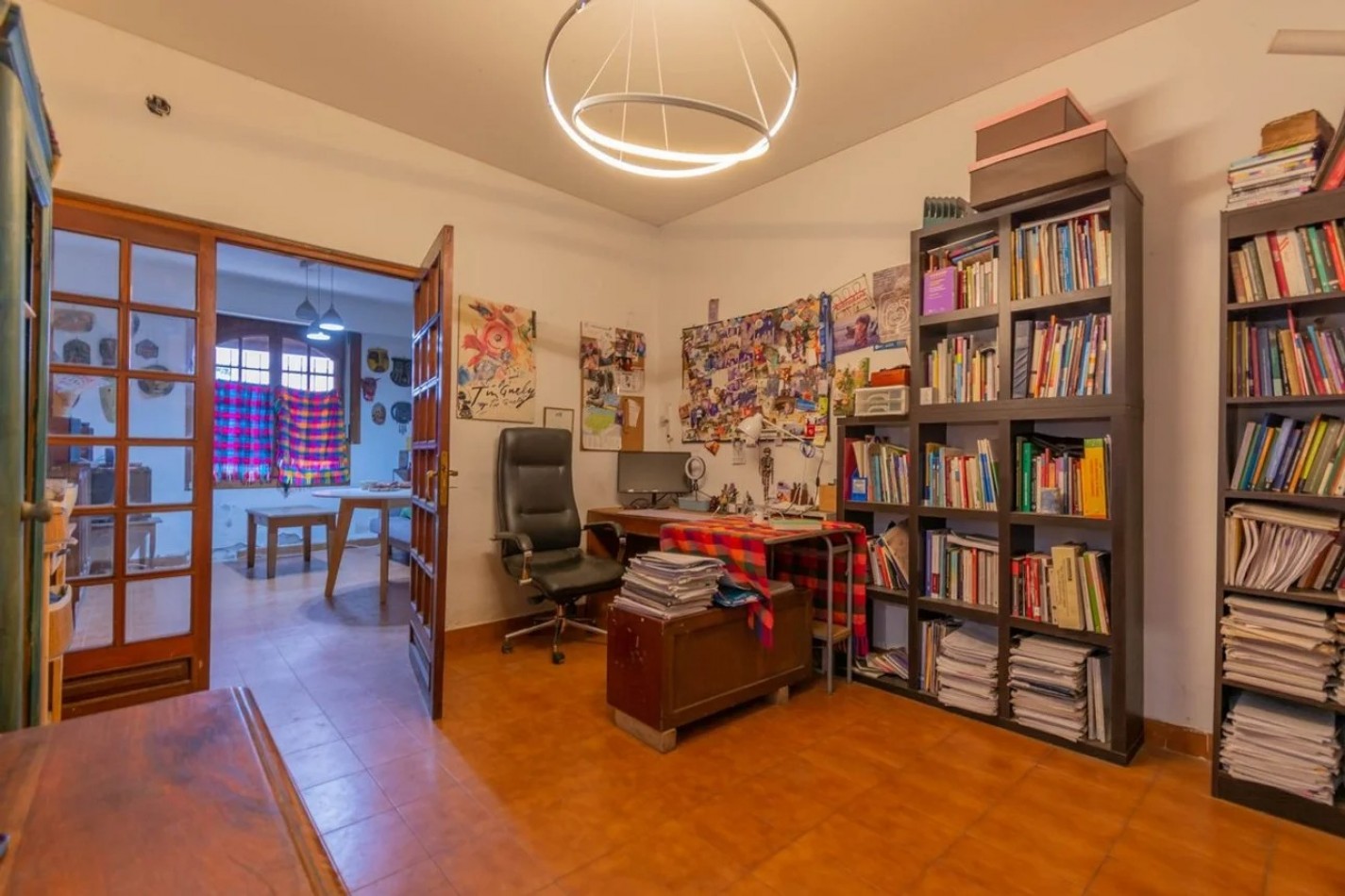VENTA DE CASA 7 AMBIENTES CON TERRAZA A MEJORAR 