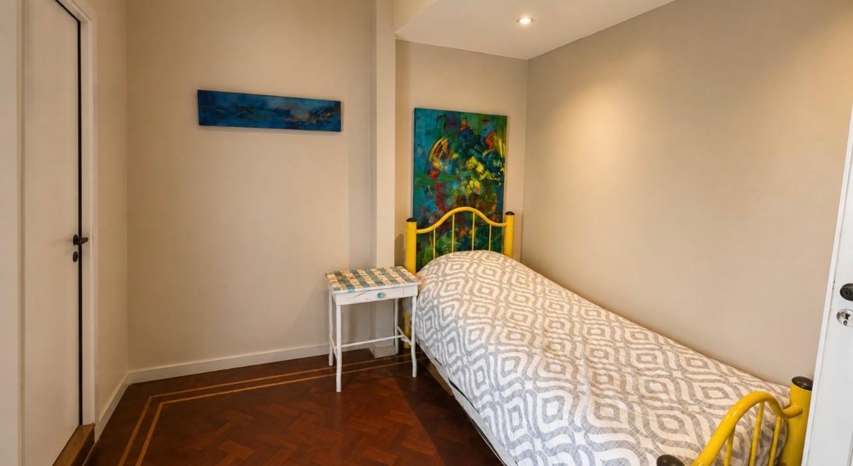 EXCELENTE PH AL FRENTE 3 AMBIENTES BALCON, PATIO Y TERRAZA ****APTO CREDITO BANCARIO****