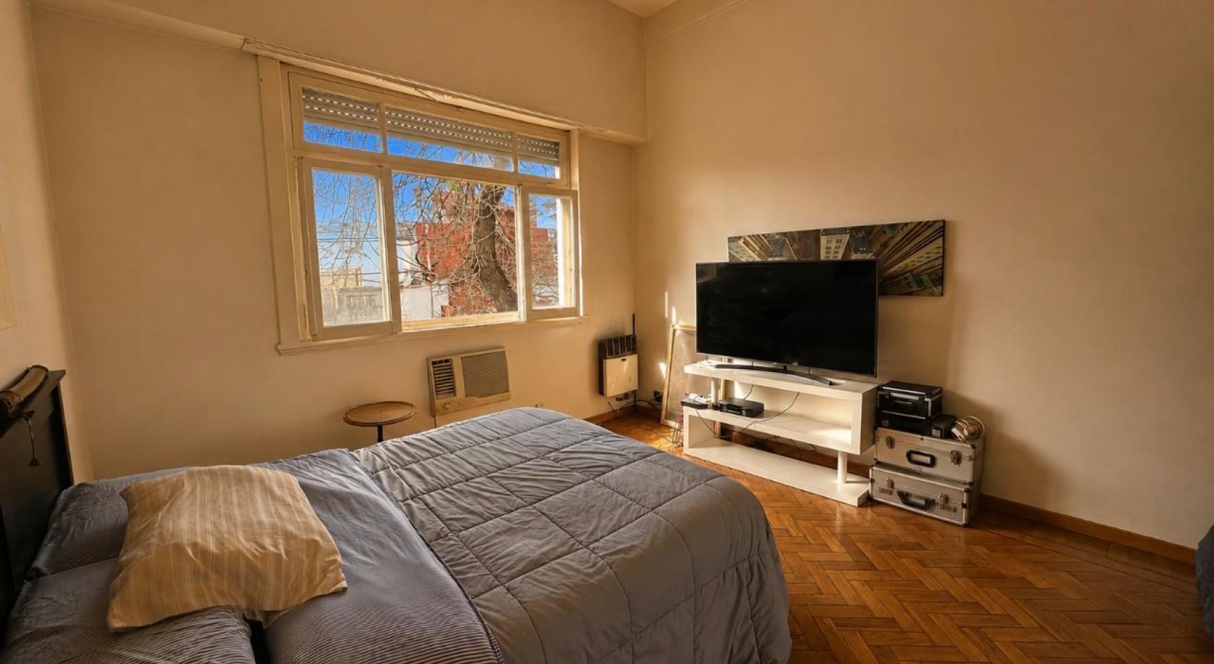 EXCELENTE PH AL FRENTE 3 AMBIENTES BALCON, PATIO Y TERRAZA ****APTO CREDITO BANCARIO****