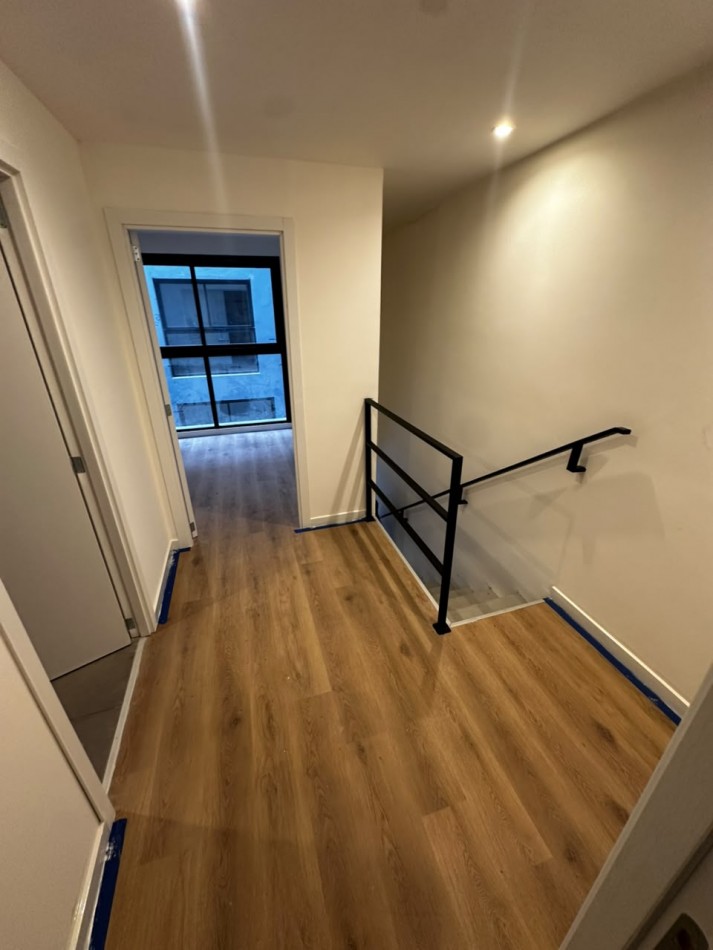 PH 3 AMBIENTES CON PATIO MODERNO A ESTRENAR SIN EXPENSAS 