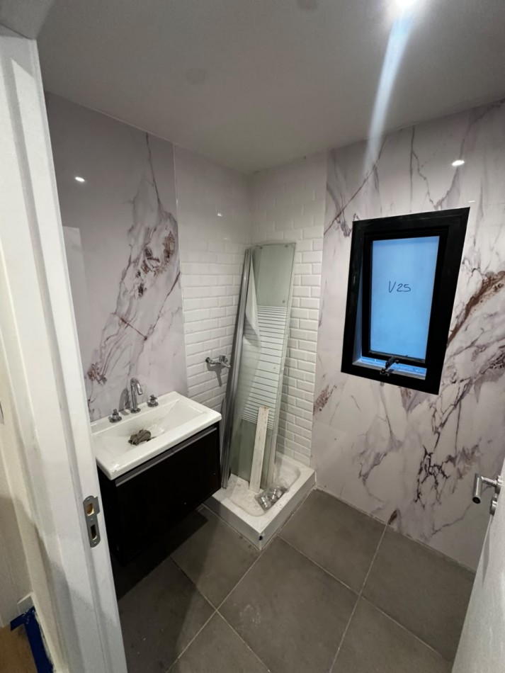 PH 3 AMBIENTES CON PATIO MODERNO A ESTRENAR SIN EXPENSAS 