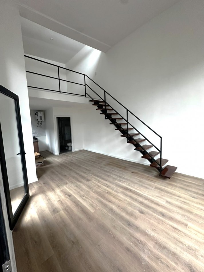 PH 2 AMBIENTES TIPO LOFT CON PATIO MODERNO A ESTRENAR SIN EXPENSAS 