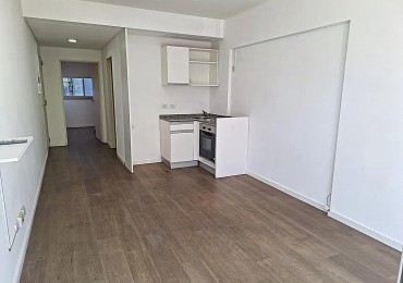 Depto 2 Ambientes  Frente. Muy Luminoso. Balcon , Amenites ****APTO CREDITO BANCARIO****